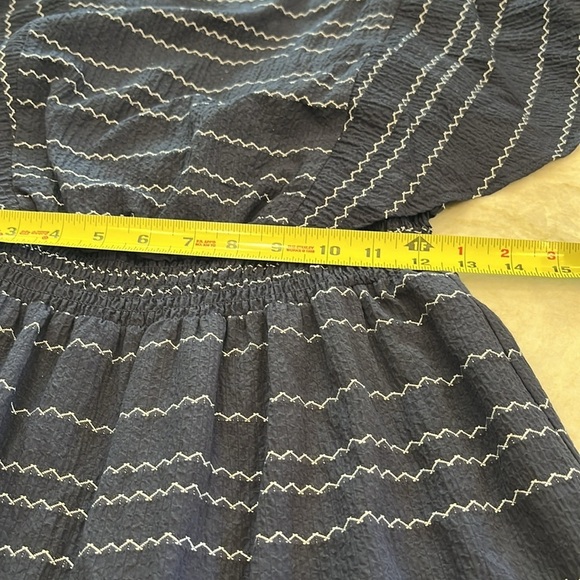 DKNY | Smocked Fit and Flare Dress | Navy Blue & White | Size 10 - Picture 7 of 13